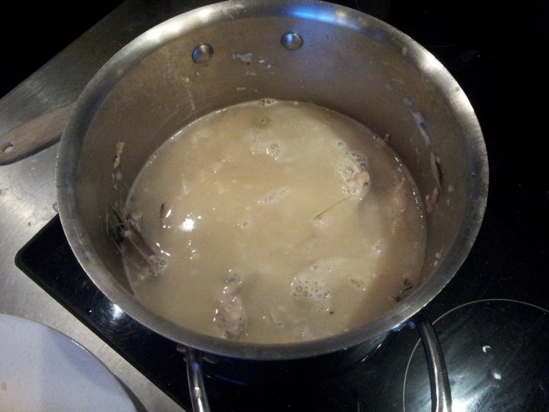 Lotte en feuille d'algues, légumes d'automne et fumet de poisson Le