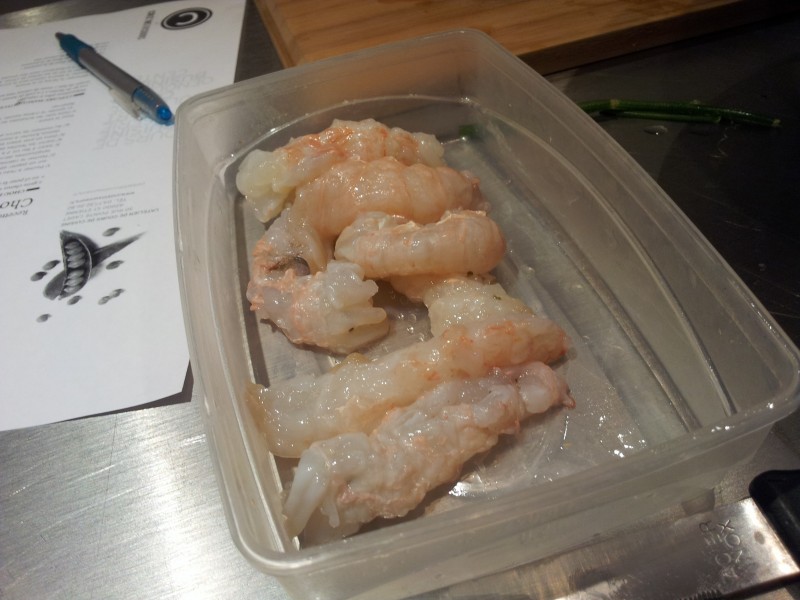 Chou farci aux langoustines, spaghettis à l'encre de seiche Le coin